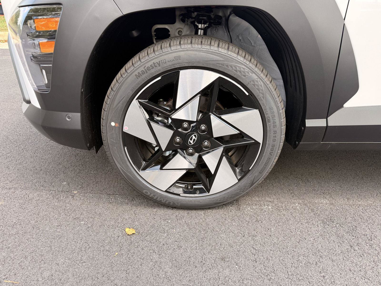 New 2026 Hyundai Kona Limited AWD/4WD image 9