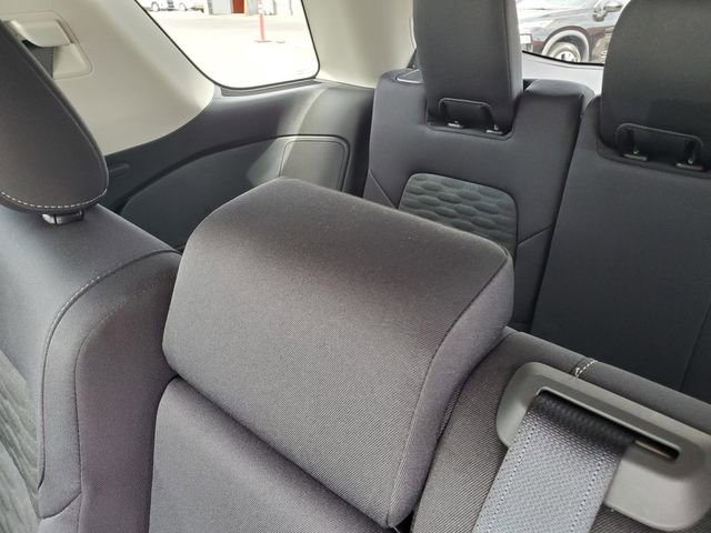 Certified 2025 Nissan Pathfinder SV image 13