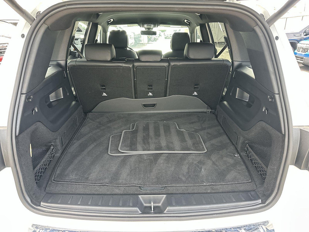 Used 2023 Mercedes-Benz GLB 250 image 24