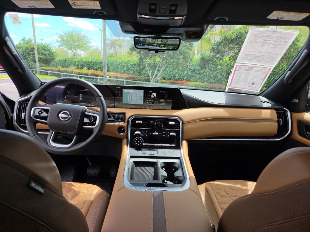 Used 2025 Nissan Armada Platinum Reserve image 28