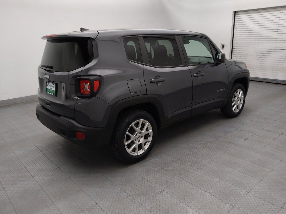 Used 2023 Jeep Renegade Latitude AWD/4WD image 10