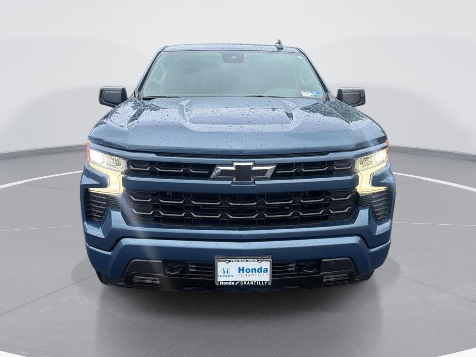 Used 2024 Chevrolet Silverado 1500 RST w/ Protection Package AWD/4WD image 2