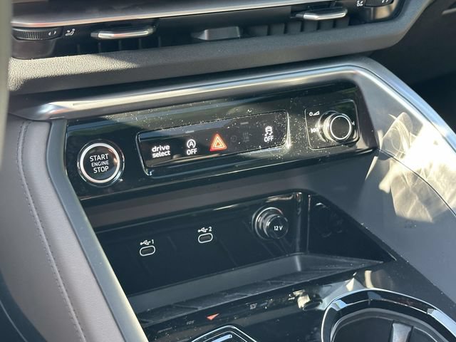 Certified 2025 Audi Q5 Premium AWD/4WD image 31