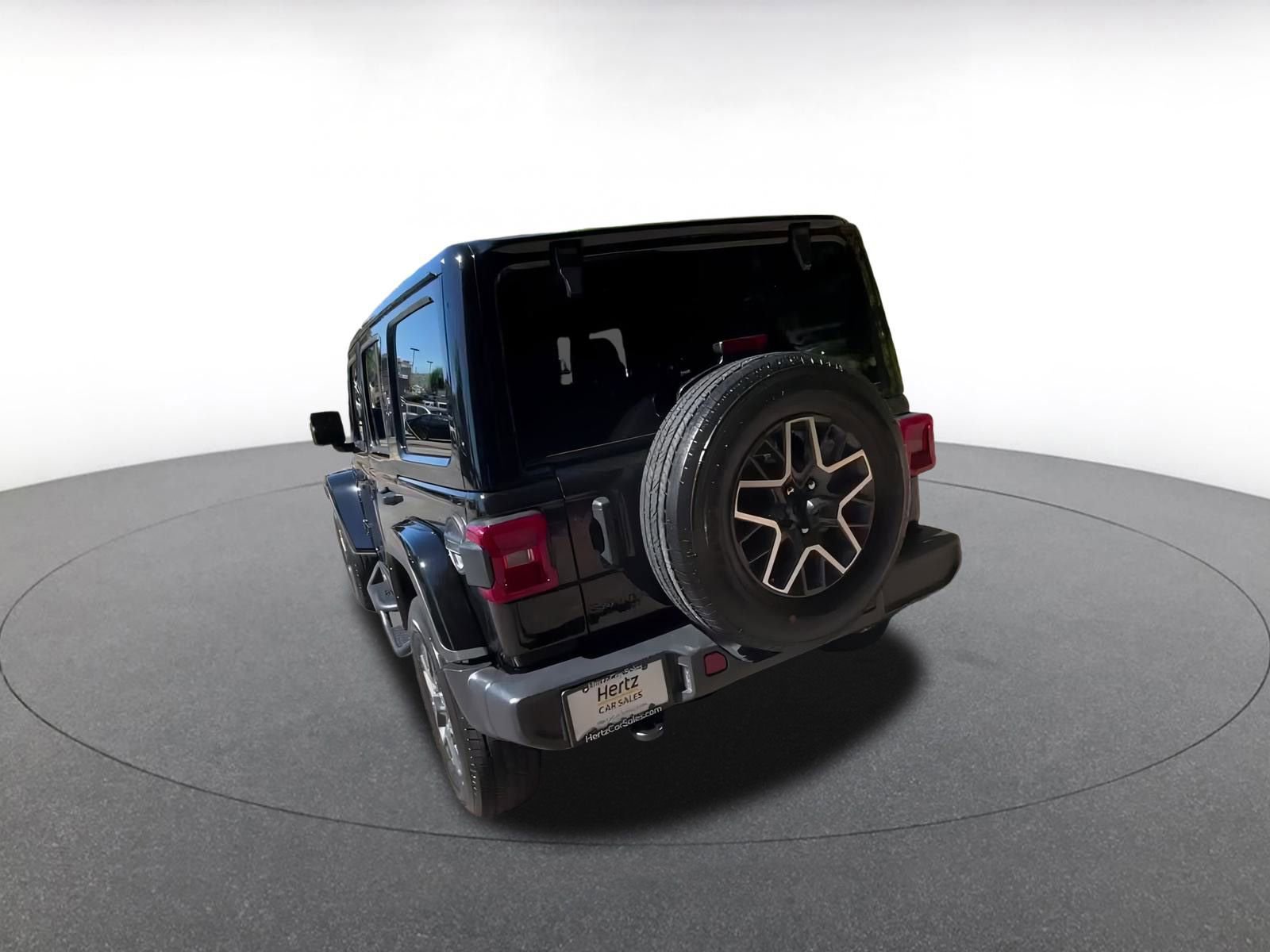 Used 2025 Jeep Wrangler Sahara image 15