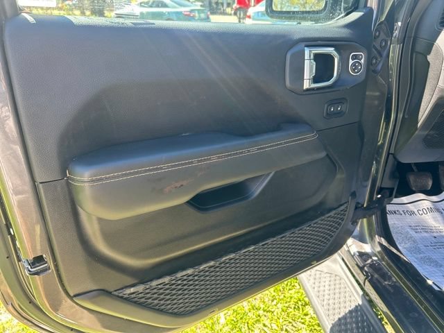 Used 2025 Jeep Gladiator Sport AWD/4WD image 10
