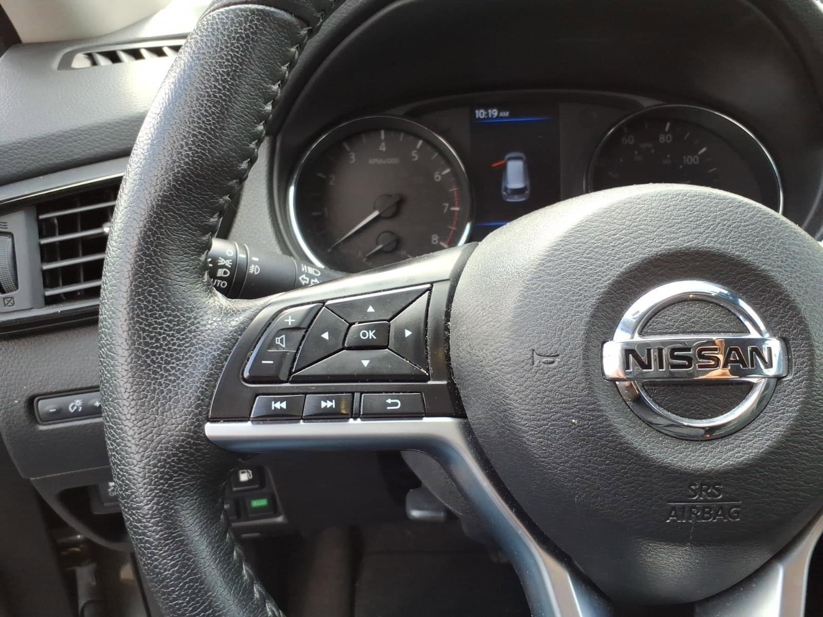 Used 2020 Nissan Rogue SL w/ Premium Package image 11