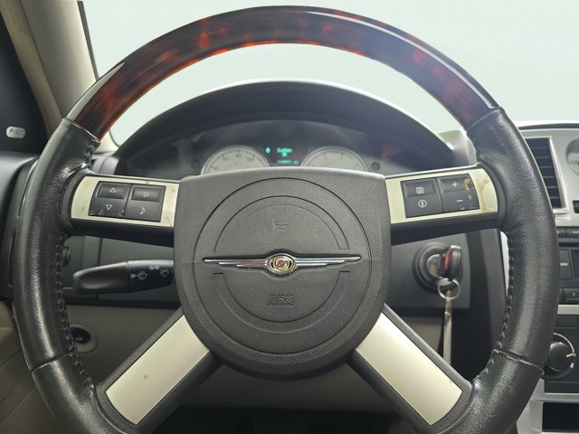 Used 2007 Chrysler 300 C RWD image 26