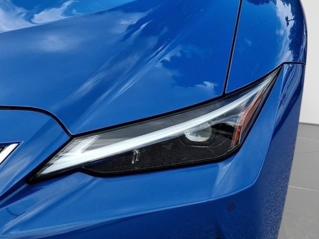 Used 2023 Lexus IS 300 w/ Comfort Package RWD image 11