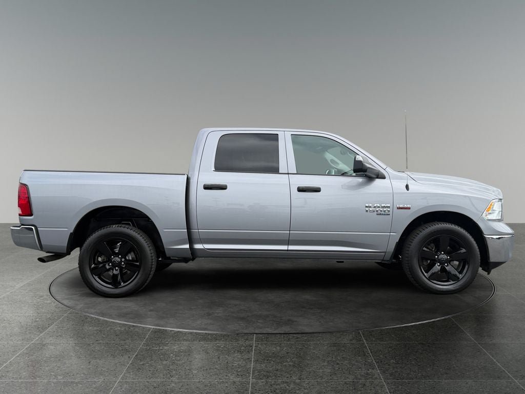 Used 2023 RAM 1500 Classic SLT AWD/4WD image 10