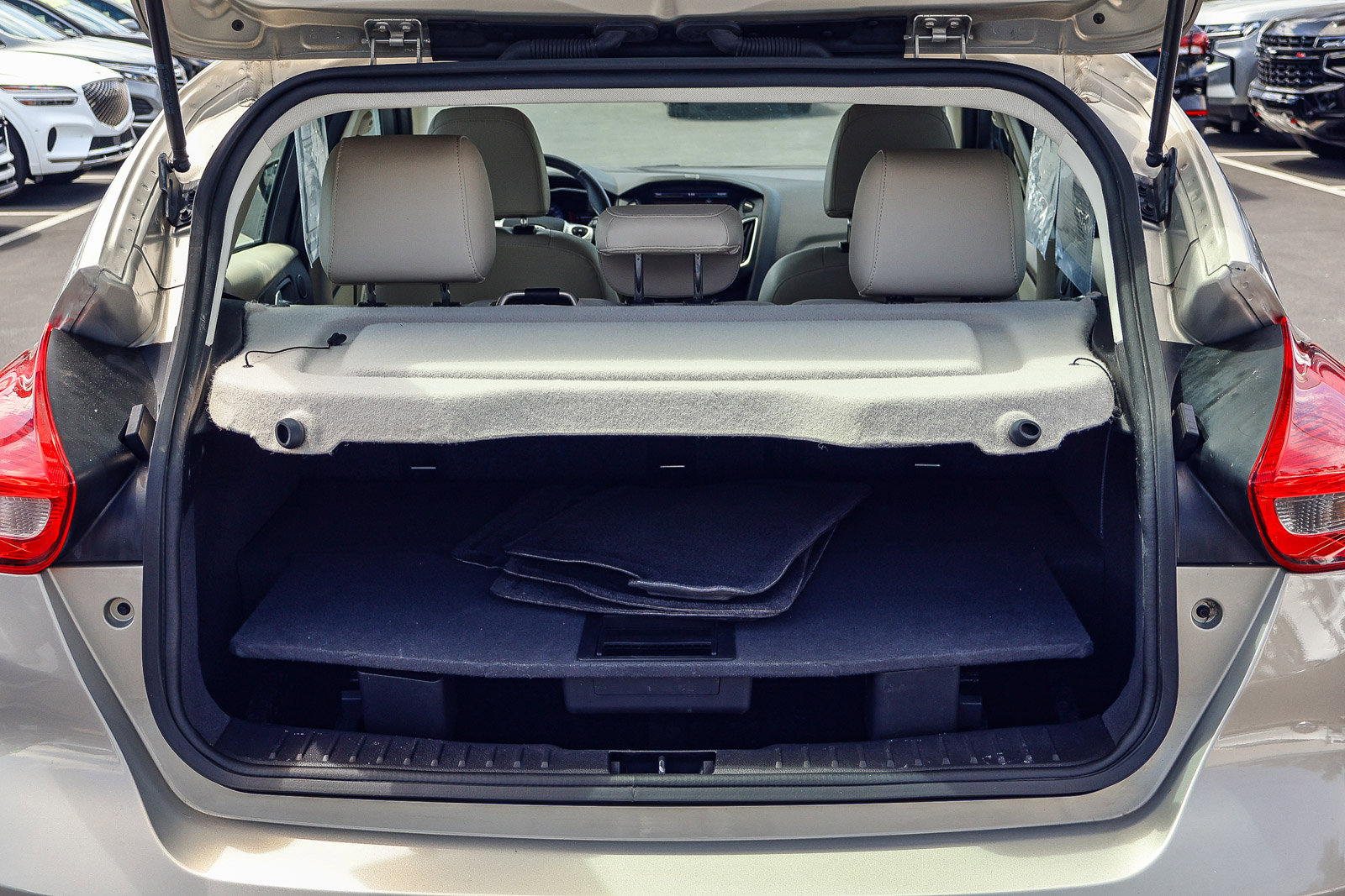 Used 2015 Ford Focus Electric Hatchback image 16