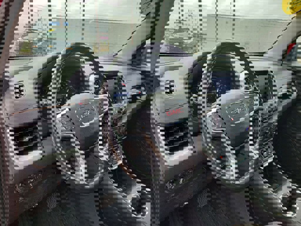 Used 2019 GMC Terrain SLT w/ Preferred Package image 21