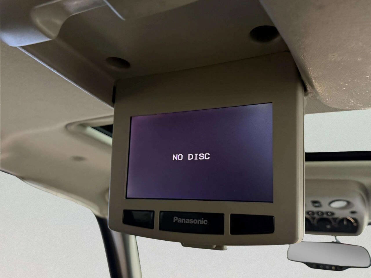 Used 2005 Chevrolet Tahoe Z71 w/ Preferred Equipment Group image 27