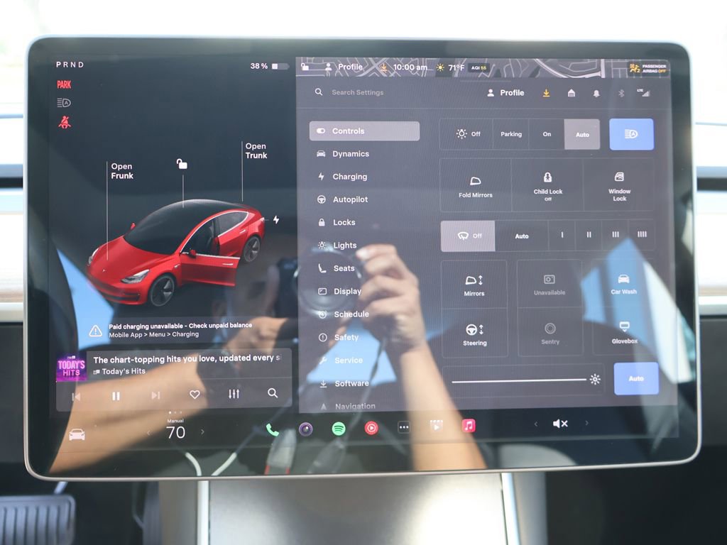 Used 2018 Tesla Model 3 Long Range RWD image 46