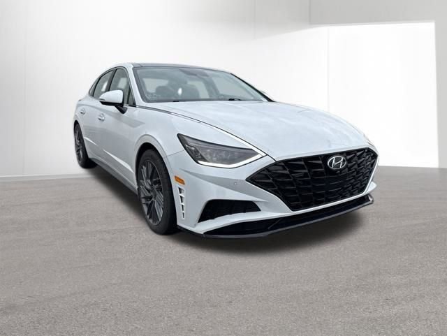 Used 2022 Hyundai Sonata Limited FWD image 6