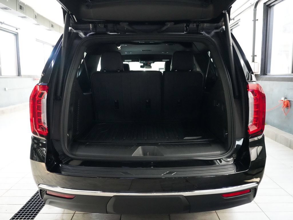 Used 2024 GMC Yukon XL SLT w/ SLT Luxury Package AWD/4WD image 42