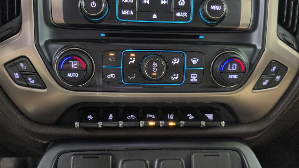 Used 2018 GMC Sierra 2500 Denali AWD/4WD image 16