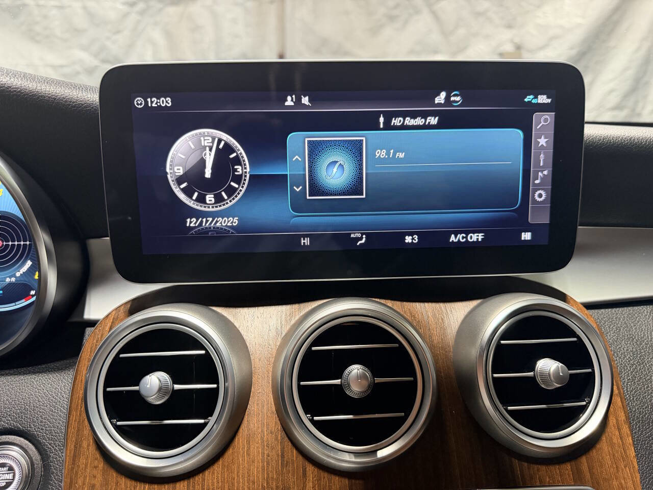 Used 2020 Mercedes-Benz C 300 C 300 4MATIC AWD 4dr Sedan image 17