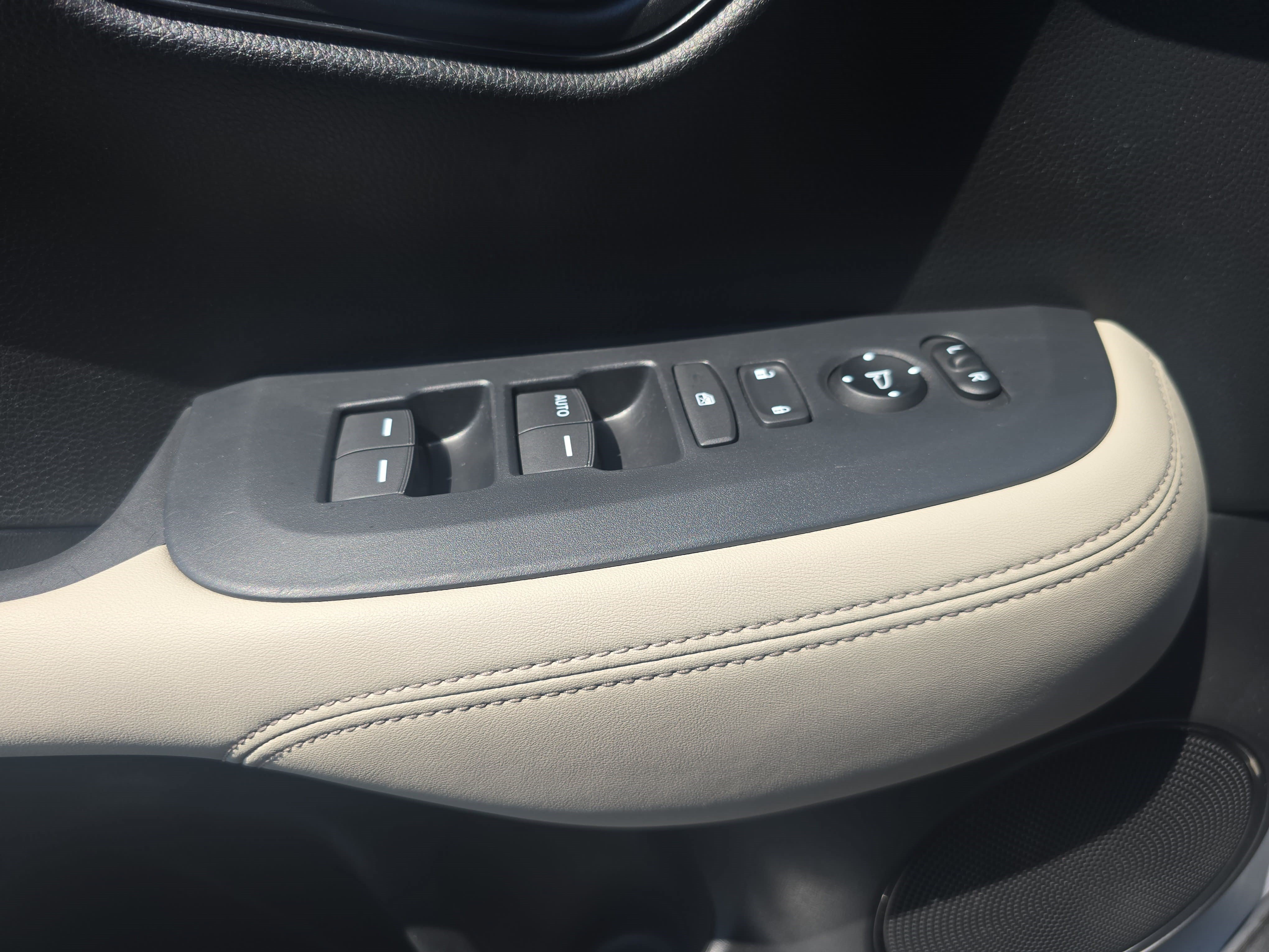 Used 2024 Honda HR-V LX image 26
