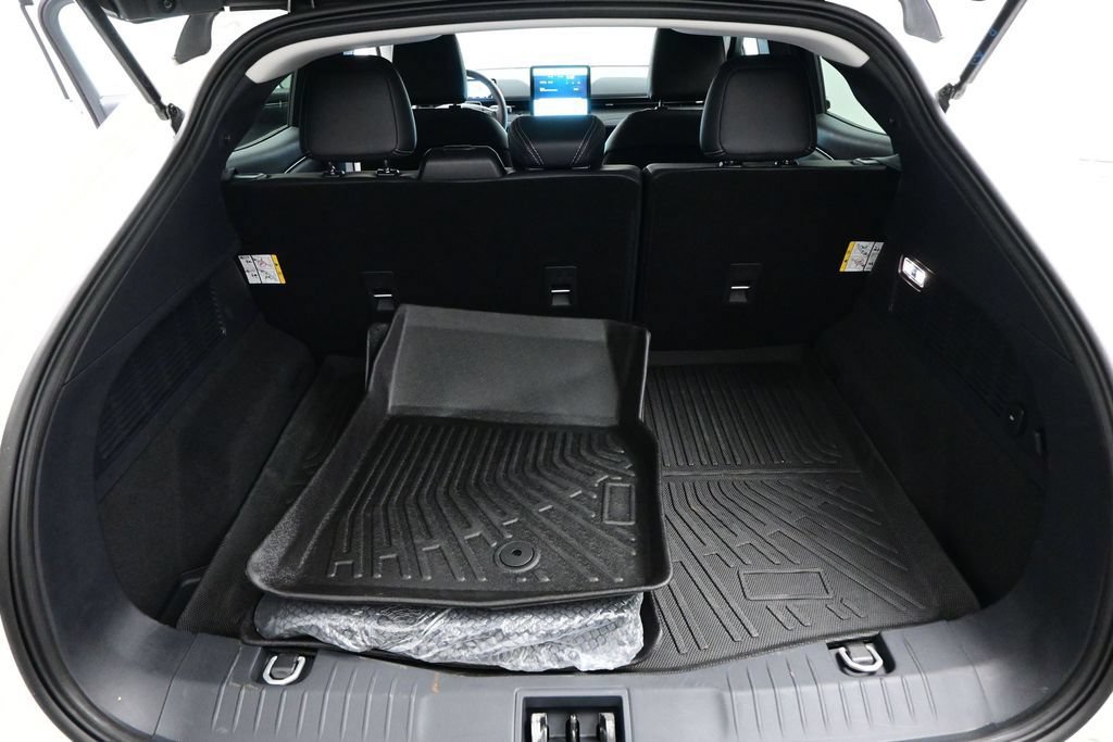 Used 2025 Ford Mustang Mach-E Select RWD image 27