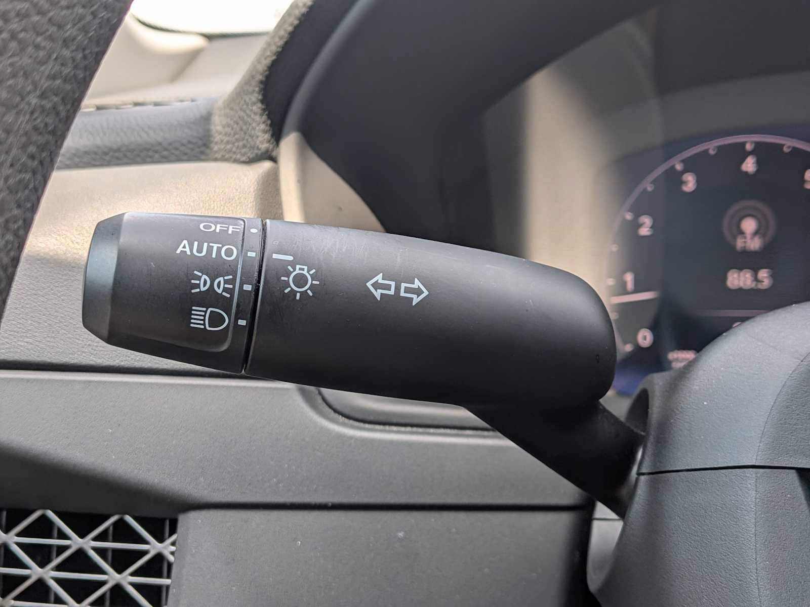 Certified 2023 Honda Accord EX image 27
