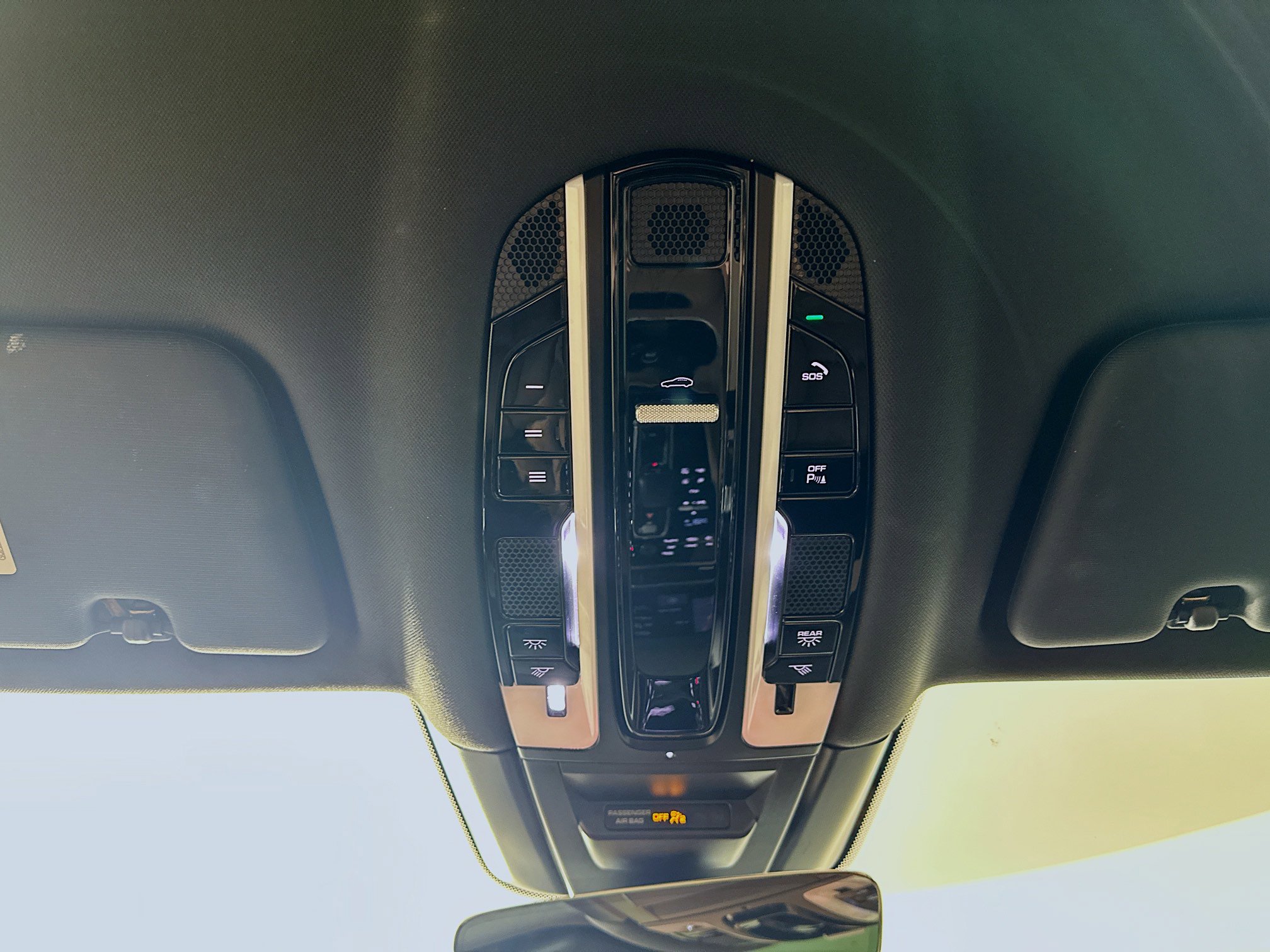 Used 2021 Porsche Cayenne Coupe image 28