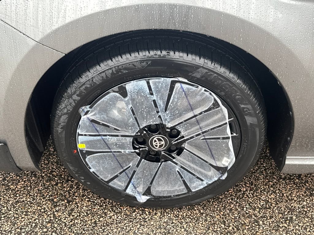 New 2026 Toyota Camry SE image 15