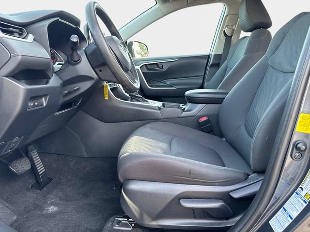 Used 2020 Toyota RAV4 LE w/ All Weather Liner Package AWD/4WD image 18
