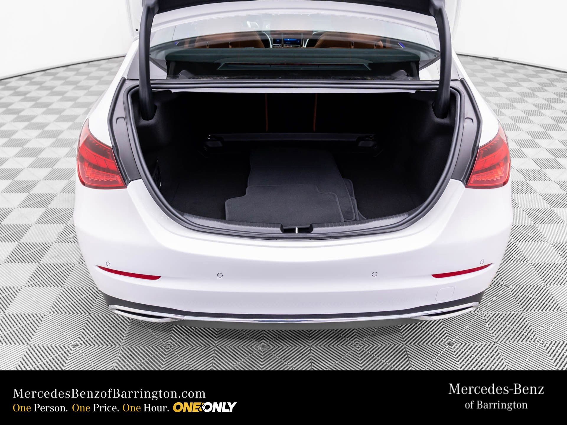 New 2026 Mercedes-Benz C 300 4MATIC Sedan image 30