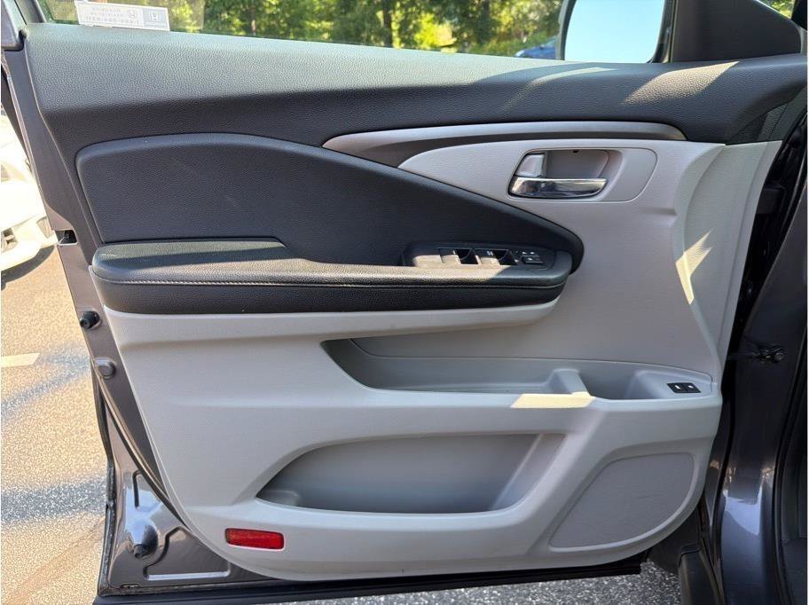 Used 2018 Honda Pilot EX-L image 10