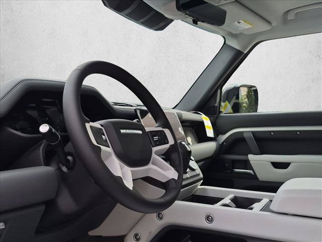 New 2026 Land Rover Defender 110 X-Dynamic SE AWD/4WD image 11