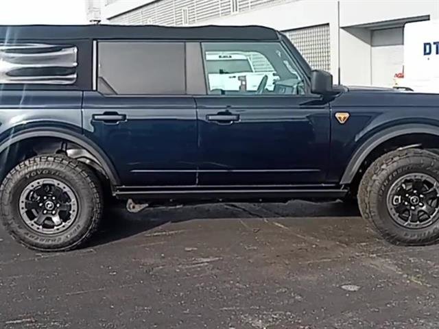 Used 2021 Ford Bronco Badlands image 76