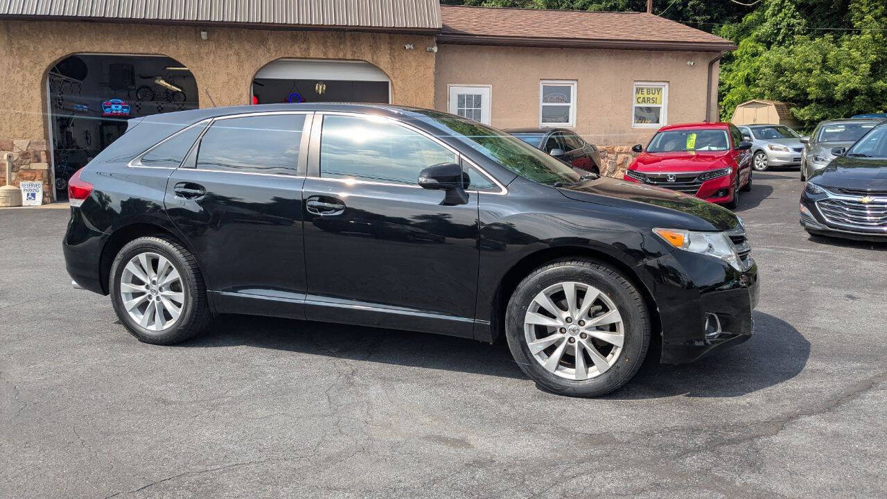 Used 2015 Toyota Venza LE AWD/4WD image 9