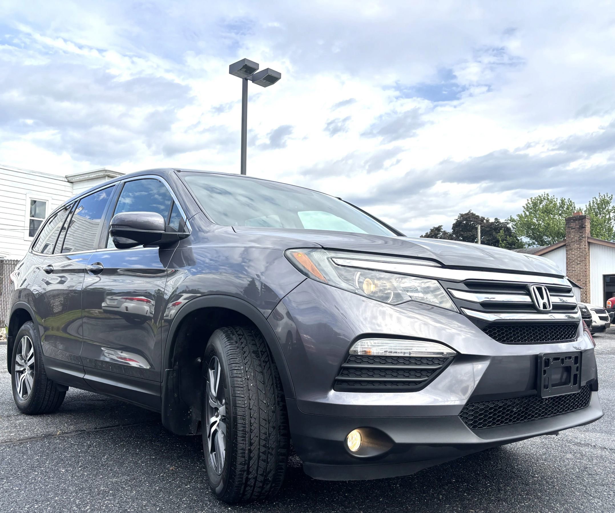 Used 2017 Honda Pilot EX-L image 3