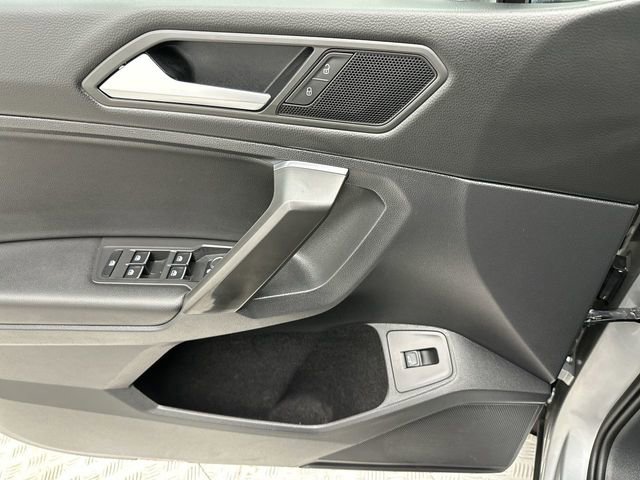 Used 2021 Volkswagen Tiguan SEL image 14