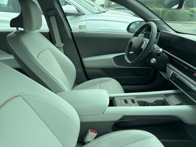 Used 2024 Hyundai Ioniq 6 Limited image 32