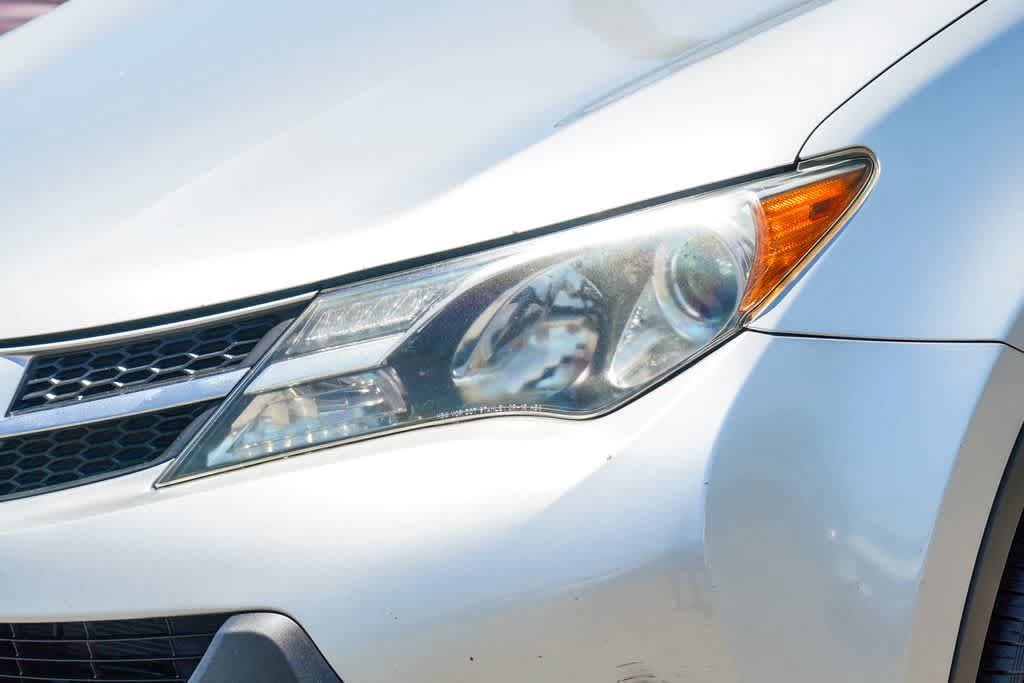 Used 2014 Toyota RAV4 LE FWD image 8