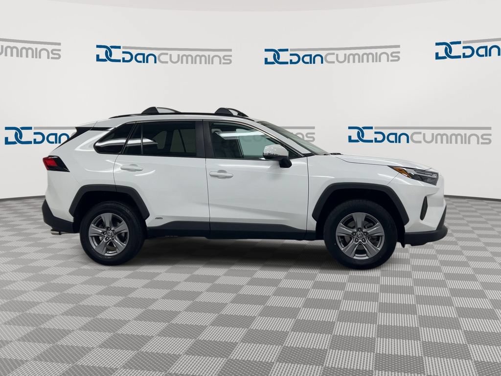 Used 2022 Toyota RAV4 XLE w/ Convenience Package AWD/4WD image 8