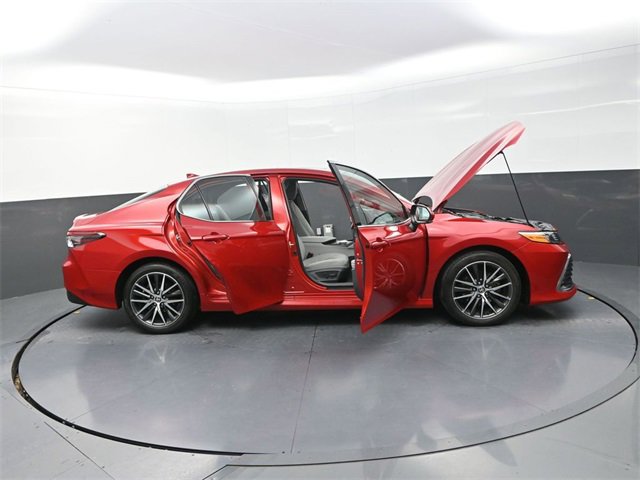 Used 2023 Toyota Camry XLE w/ Navigation Package image 42