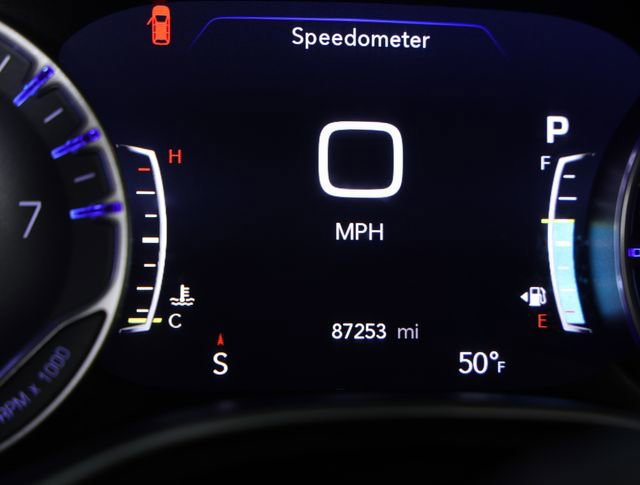 Used 2020 Chrysler Pacifica Touring-L Plus image 13