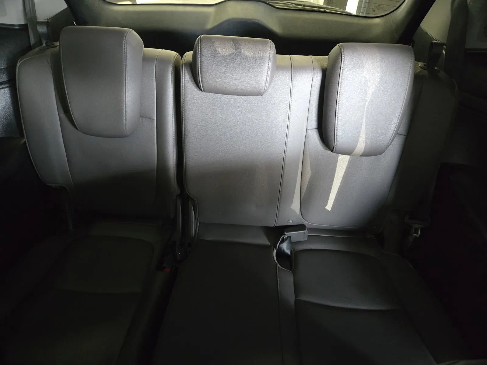 Used 2018 Honda Odyssey Elite image 12