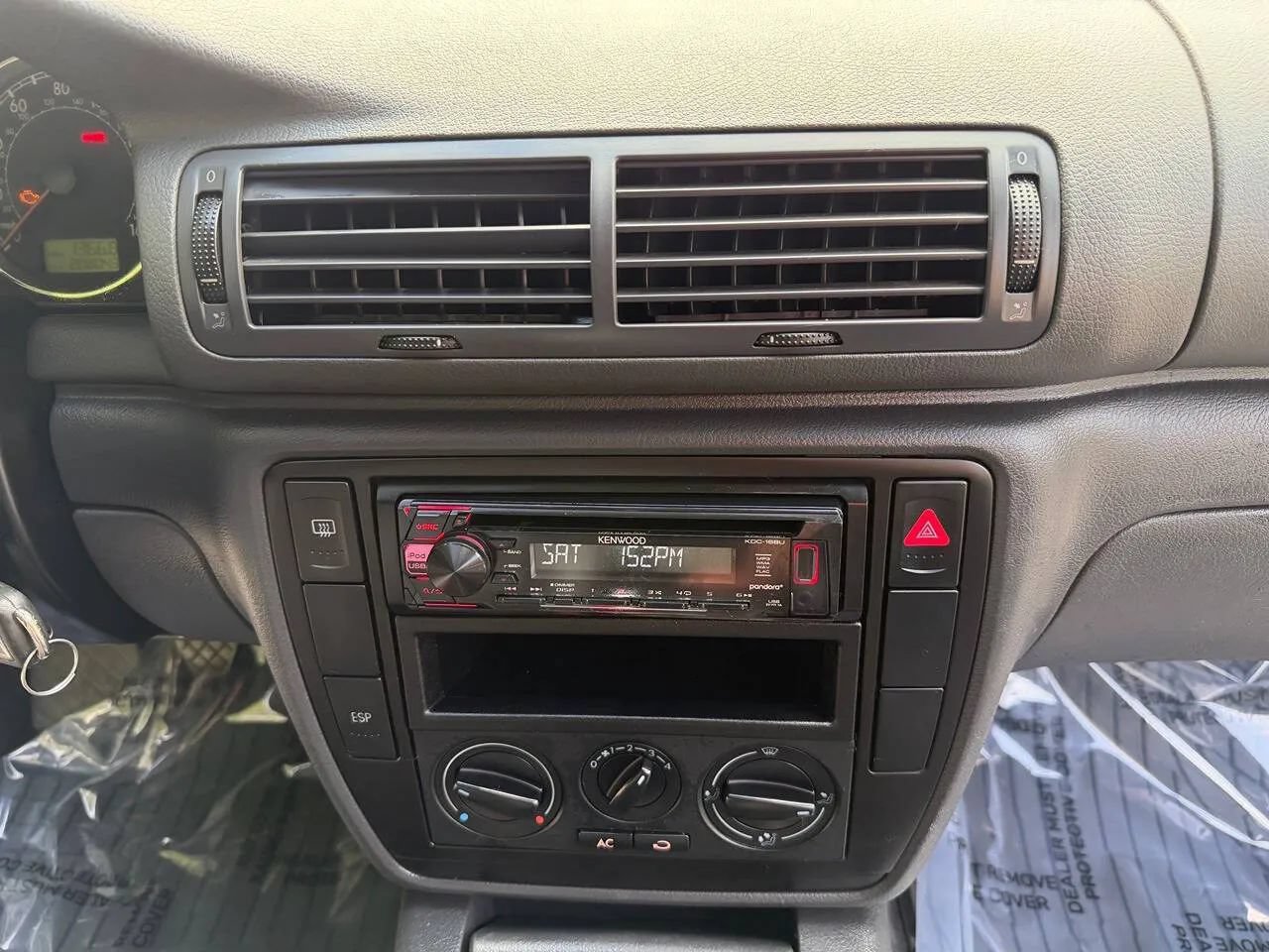 Used 2005 Volkswagen Passat GL FWD image 87