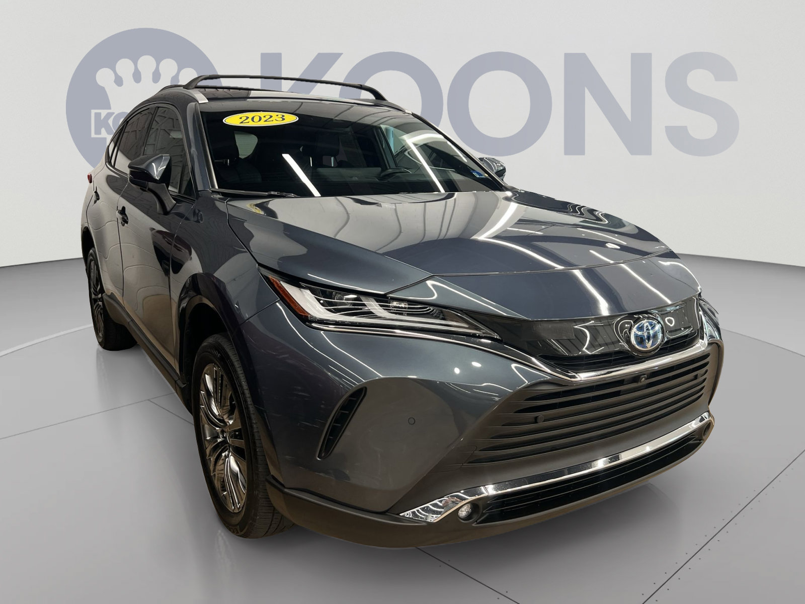 Used 2023 Toyota Venza Limited AWD/4WD image 5