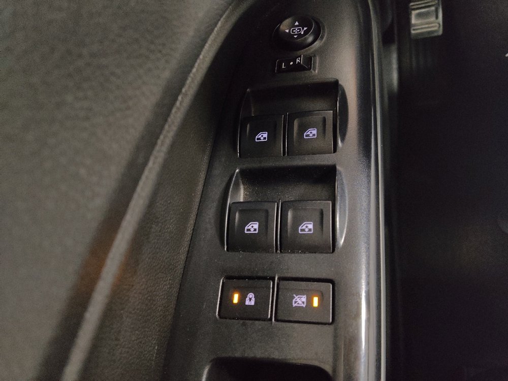 Used 2016 Chevrolet Colorado LT w/ LT Convenience Package image 27