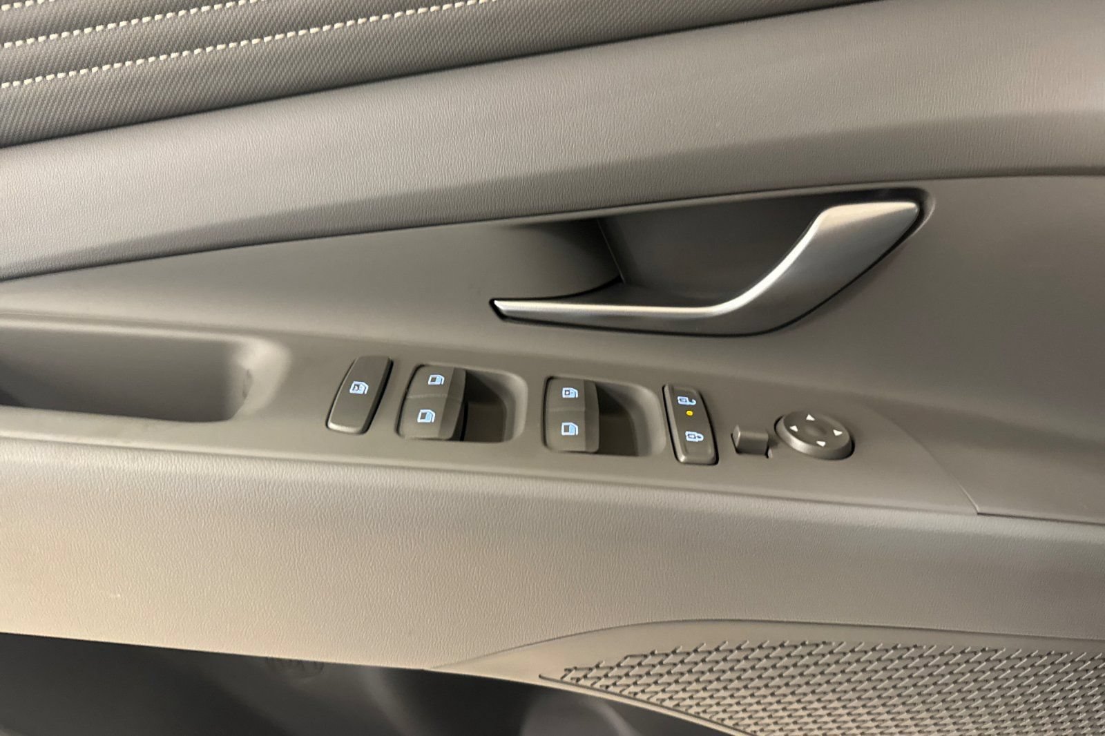 New 2026 Hyundai Elantra SEL Sport Premium FWD image 11