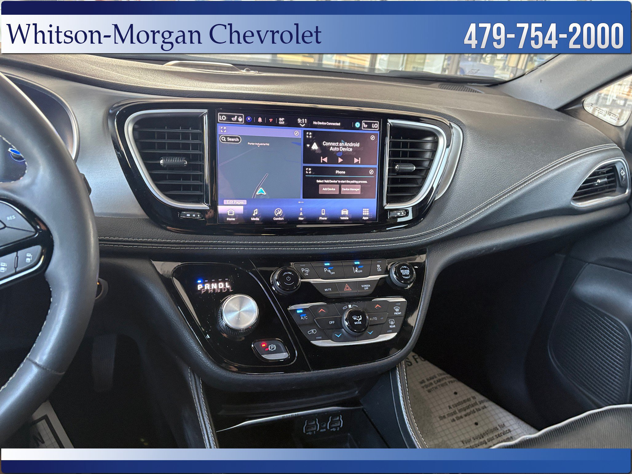 Used 2024 Chrysler Pacifica Premium FWD image 21