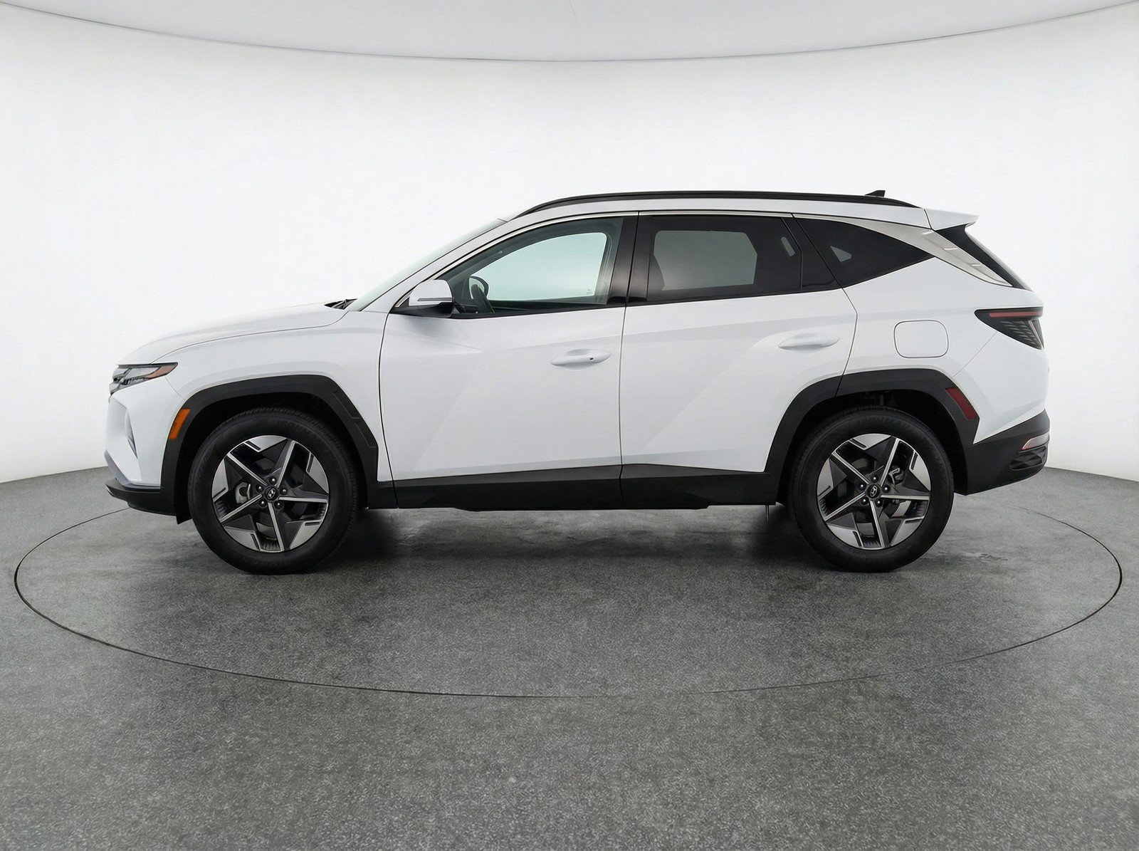 Used 2025 Hyundai Tucson SEL AWD/4WD image 5