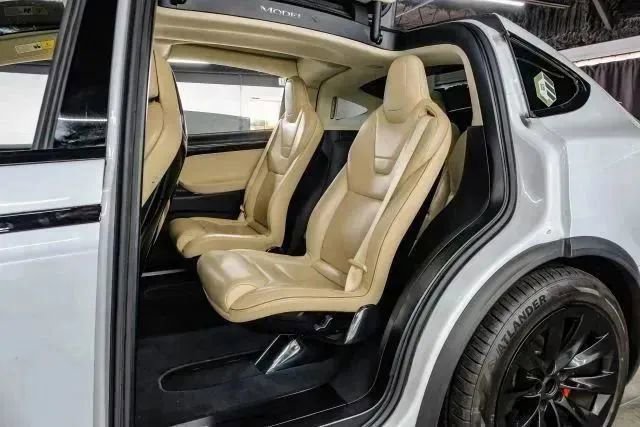 Used 2016 Tesla Model X Performance image 49