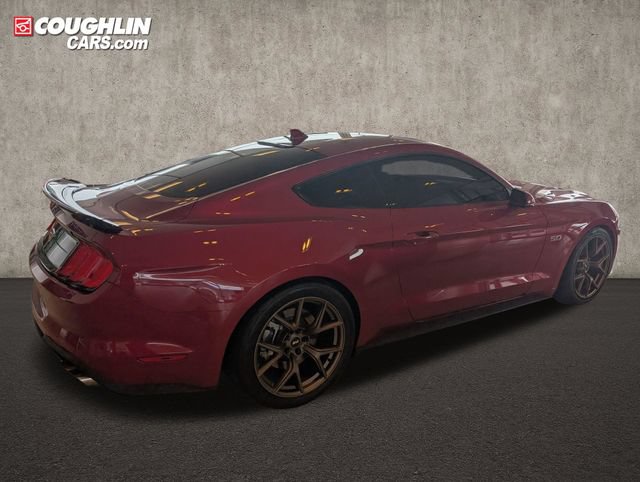 Used 2022 Ford Mustang GT Premium w/ Equipment Group 401A RWD image 9