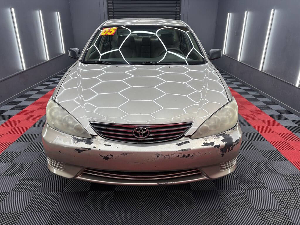 Used 2005 Toyota Camry LE