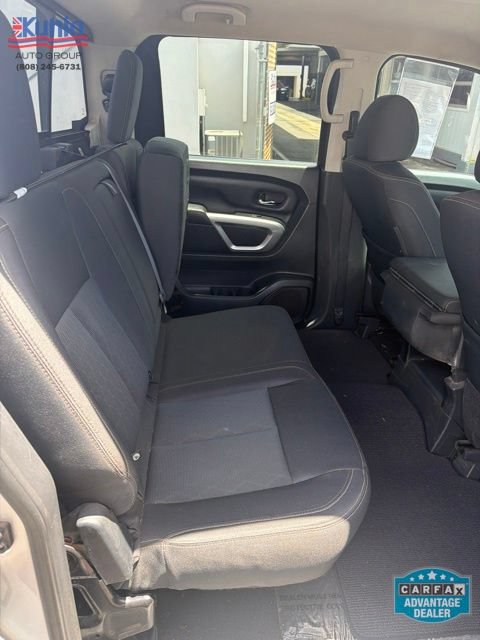 Used 2017 Nissan Titan SV AWD/4WD image 10
